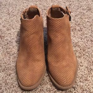 Women’s Qupid Heeled Booties